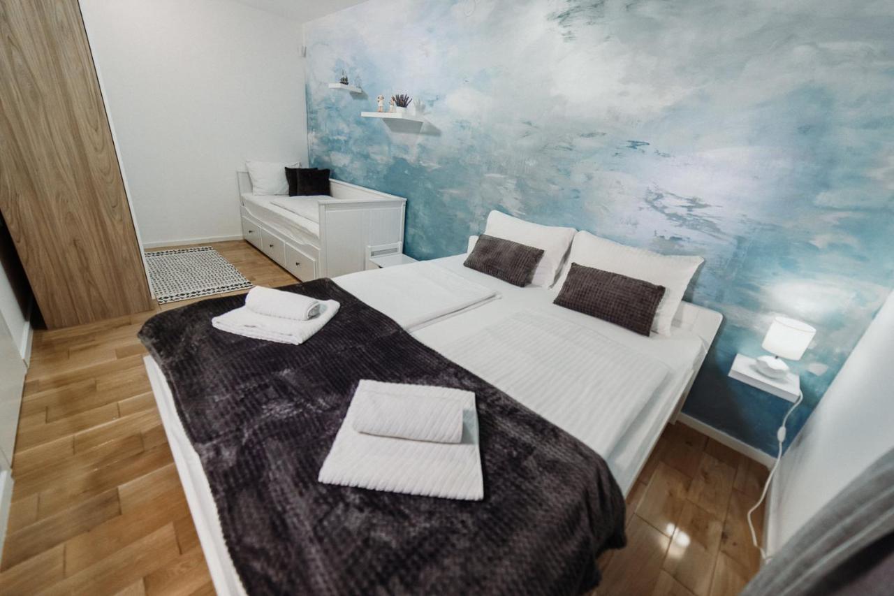 Apartment Eveline Petrčane Extérieur photo